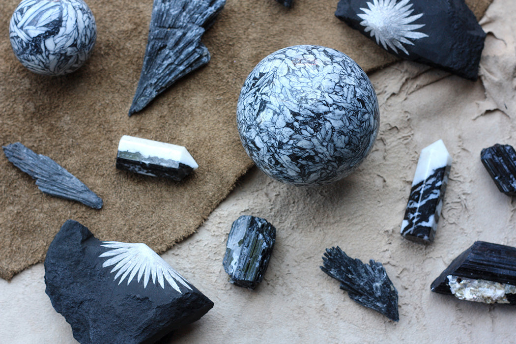 Black and White Crystals to Create Balance & Harmony