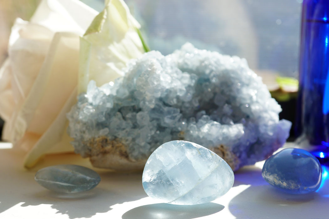 6 Crystals to Keep Calm this Holiday Season