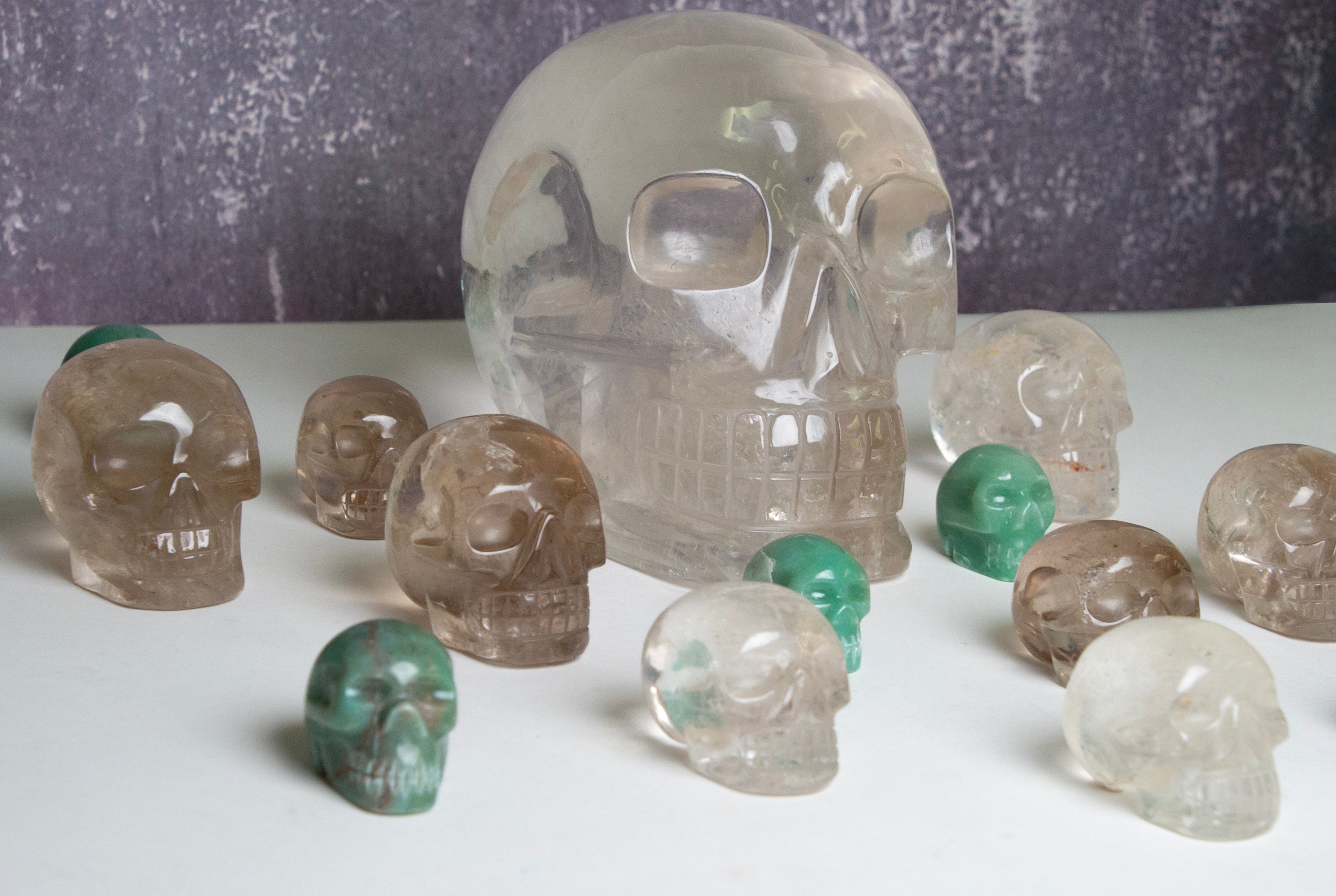 Lot of crystal skulls fashion