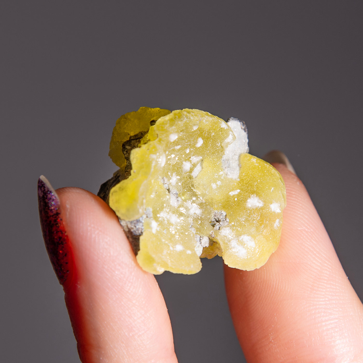 Raw Brucite Cluster Crystal