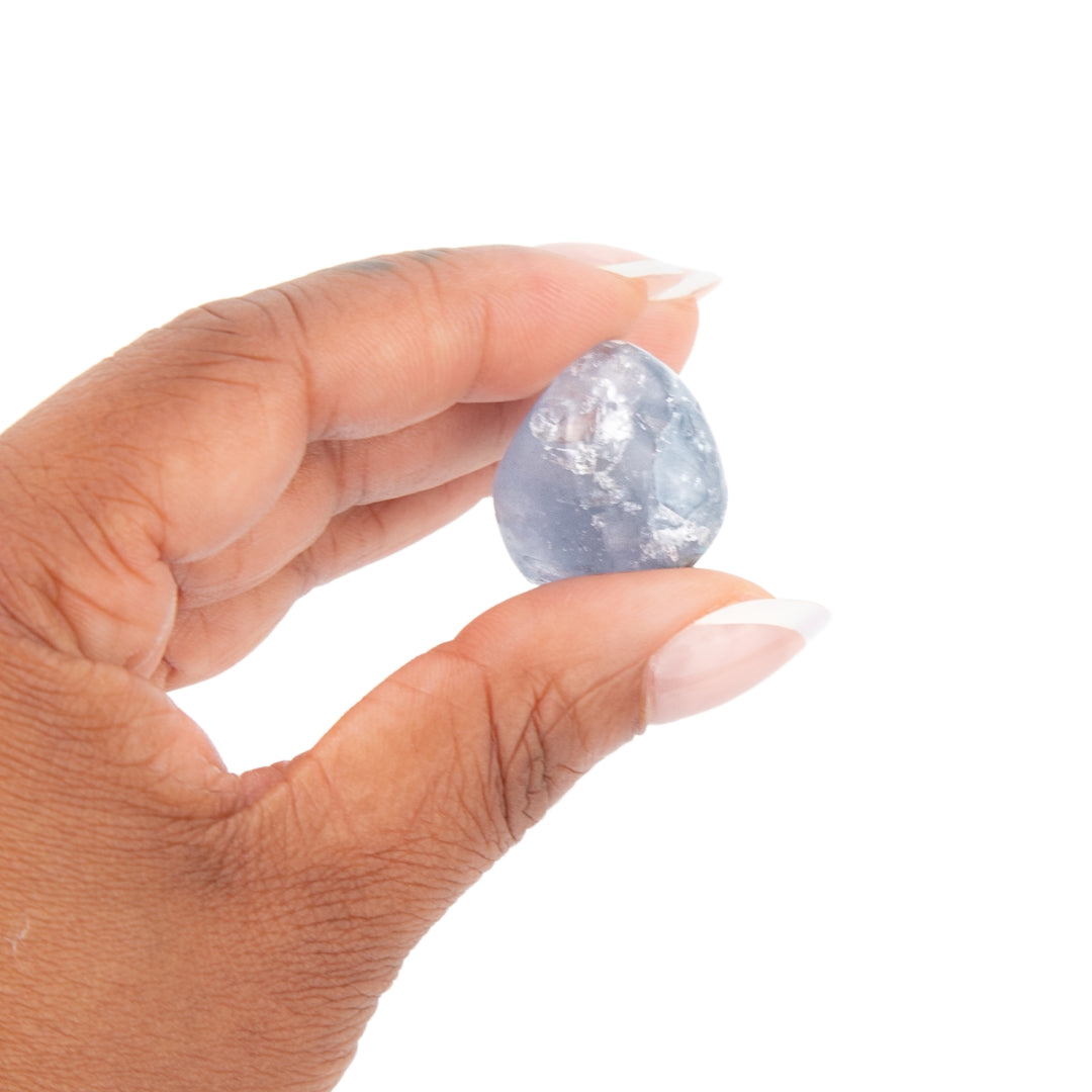 celestite_tumbled_stoneinhand_