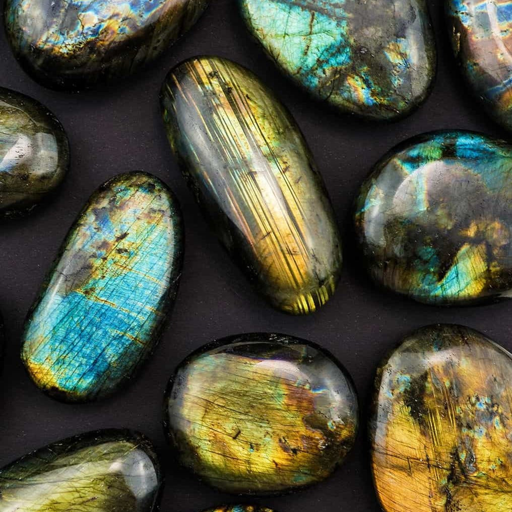 Labradorite Touchstone - Palm stones - Energy Muse